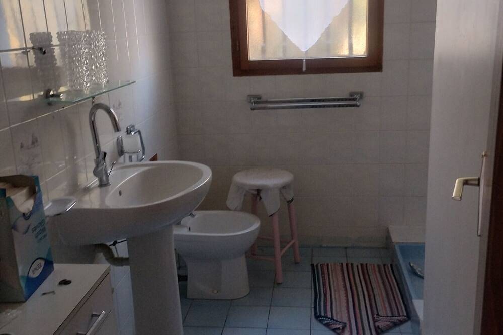 Maison de vacances 'Maison De Famille' avec terrasse privée et jardin privé in Saintes, Région de Saintes