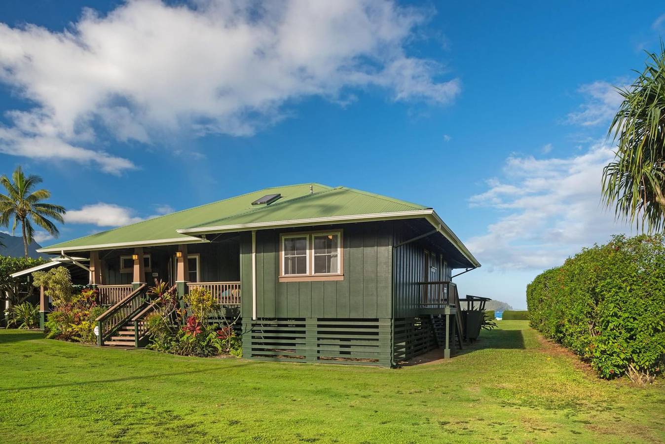 Hanalei Nalu in Hanalei in Hanalei, Napali Coast
