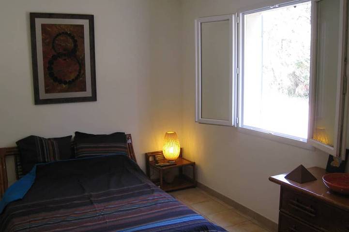 Location de vacances pour 6 personnes, avec jardin et terrasse, animaux acceptés à Les Pennes-Mirabeau - 2