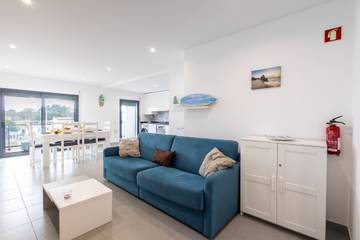 Apartamento De Férias para 6 Pessoas em Praia de São Martinho do Porto, São Martinho do Porto, Foto 2