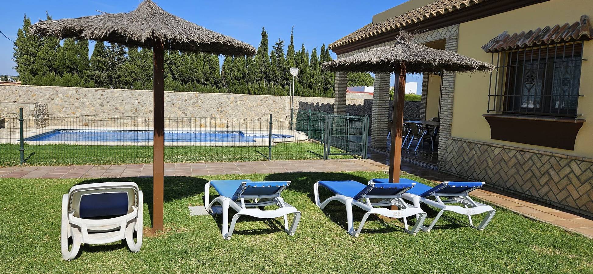 Casa de vacaciones 'Carmelo Conil 1' con piscina privada, terraza privada y Wi-Fi in Conil de la Frontera, Costa de la Luz