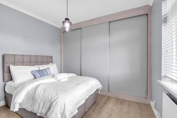 Holiday Home for 8 People in Barking and Dagenham, London, Photo 2