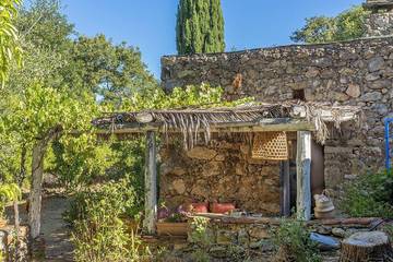 Gîte pour 2 personnes, avec jardin à Ville-di-Paraso