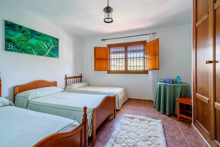 Gîte pour 7 personnes, avec balcon ainsi que piscine et jardin à Casarabonela - 3