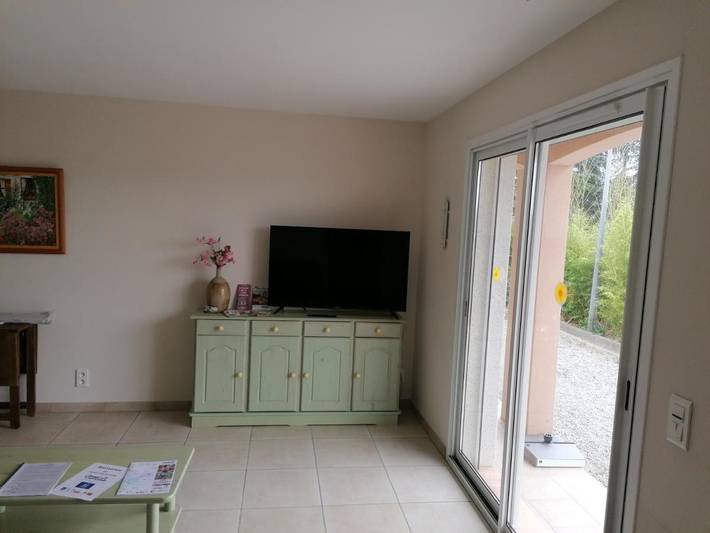 Location de vacances pour 5 personnes, avec vue et jardin à Laure-Minervois - 2