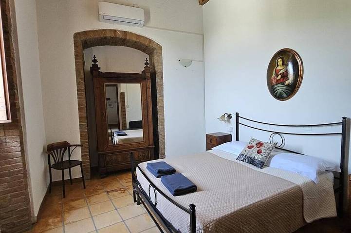 Farmhouse With Panoramic Pool In Perugia/Assisi Ideal For Groups For 22 Places in Perugia, Perugia Province