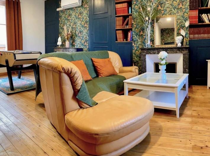 Gîte pour 8 personnes, avec Terrasse et Jardin