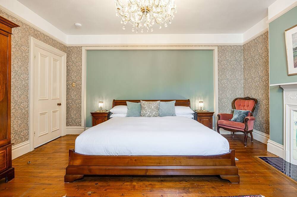 Ganze Wohnung, Deluxe-Apartment-Eigenes Badezimmer-Gartenblick in Chagford, Dartmoor National Park