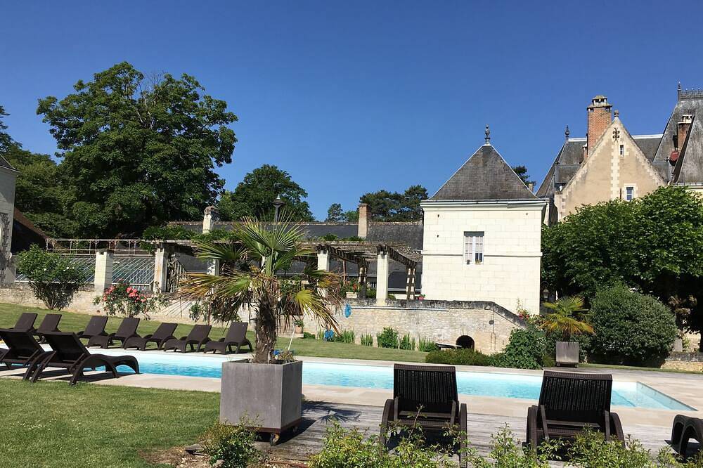 \"Le Jardin\", Château de Fontenay, Parc de 17 Ha avec Piscine et Tennis. in Bléré, Région de Tours