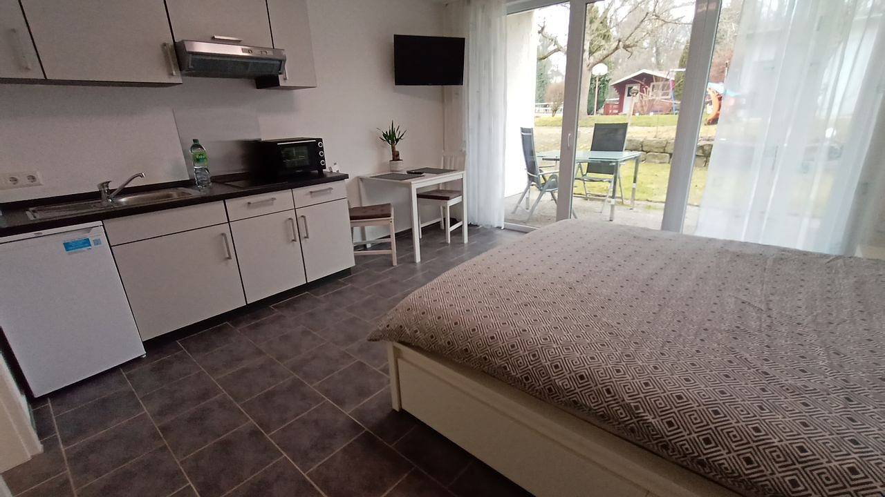 Ganze Ferienwohnung, Ferienwohnung für 2 Personen (25 m²) in Friedrichshafen in Friedrichshafen, Region Bodensee-Oberschwaben