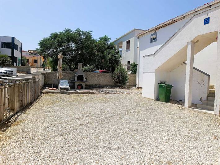 Gîte pour 4 personnes, avec balcon dans Vir - 2