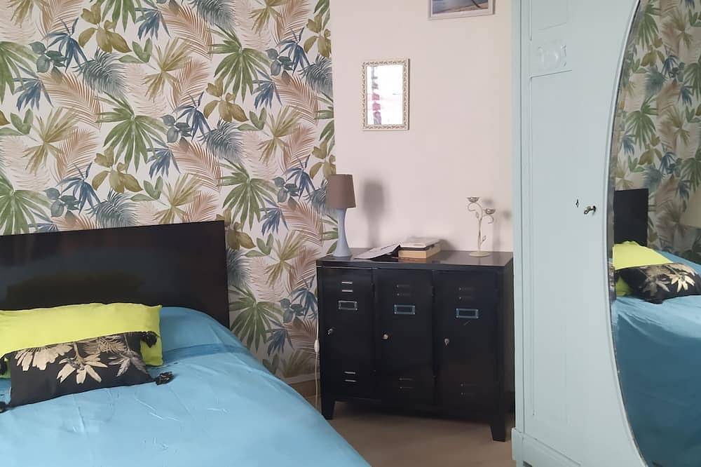 Charming south facing house completely renovated with garden in Dives-sur-Mer, Lisieux region
