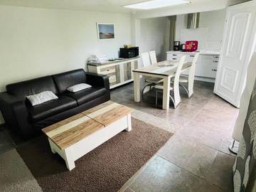 Gîte pour 4 personnes, avec jardin et piscine dans Plage du Mauret