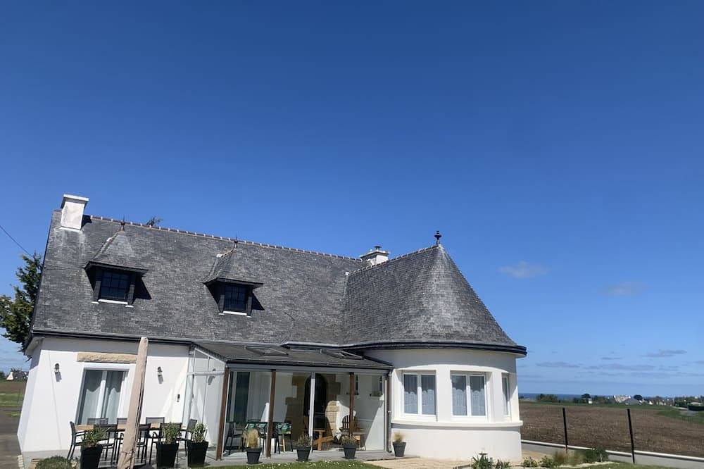 Maison au Calme à Proximité de la mer in Pordic, Côte de Goëlo