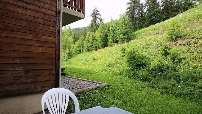 Gîte pour 8 personnes, avec balcon ainsi que vue et piscine à Puy-Saint-Vincent - 2
