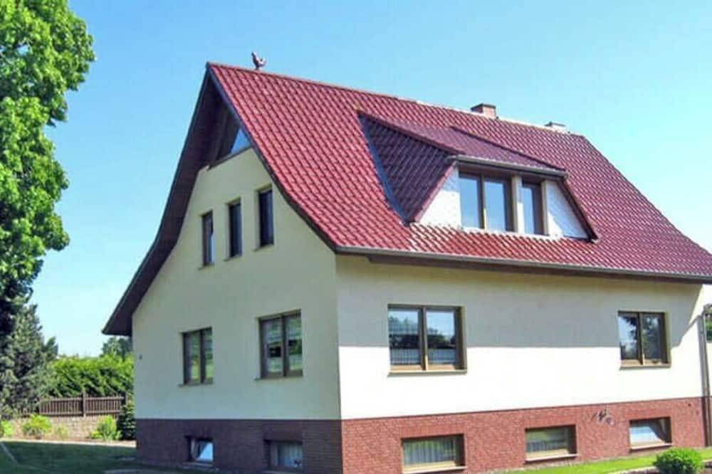 Ganze Wohnung, Ferienwohnung Brandshagen - Ferienwohnung in Sundhagen, Stralsund Umland