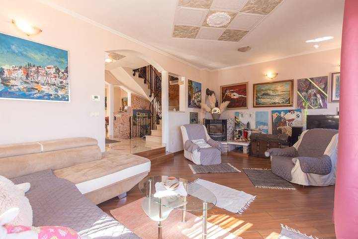 Villa pour 12 personnes, avec Vue sur l’océan ainsi que Balcon/Terrasse et Jardin dans Grad Opatija - 2