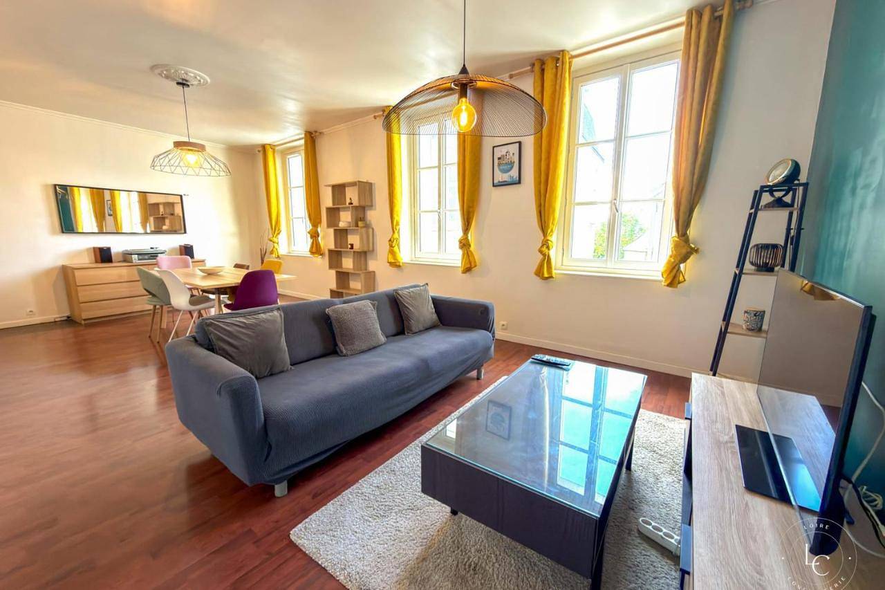 Appartement entier, L'Azulejo Appt 4 pers Cœur de Beaugency Val de Loire in Beaugency, Vallée de la Loire