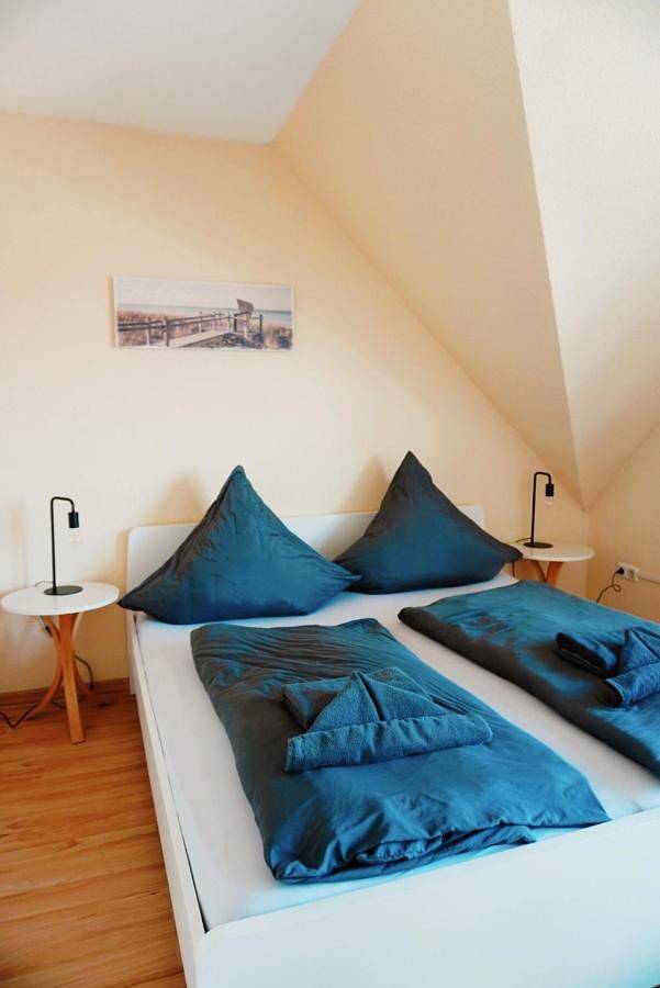 Ferienwohnung für 2 Personen, mit Balkon und Ausblick sowie Seeblick in Neuharlingersiel - 4
