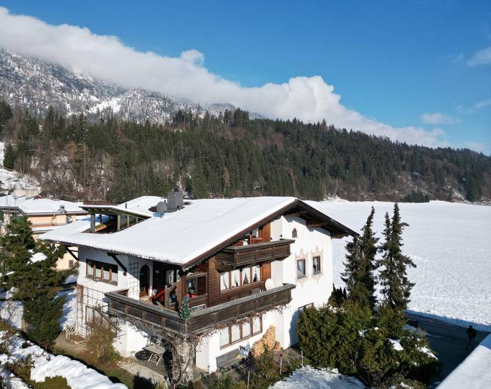 Ganze Ferienwohnung, Ferienwohnung 1 mit nettem kleinem Balkon in Kramsach, Kaisergebirge