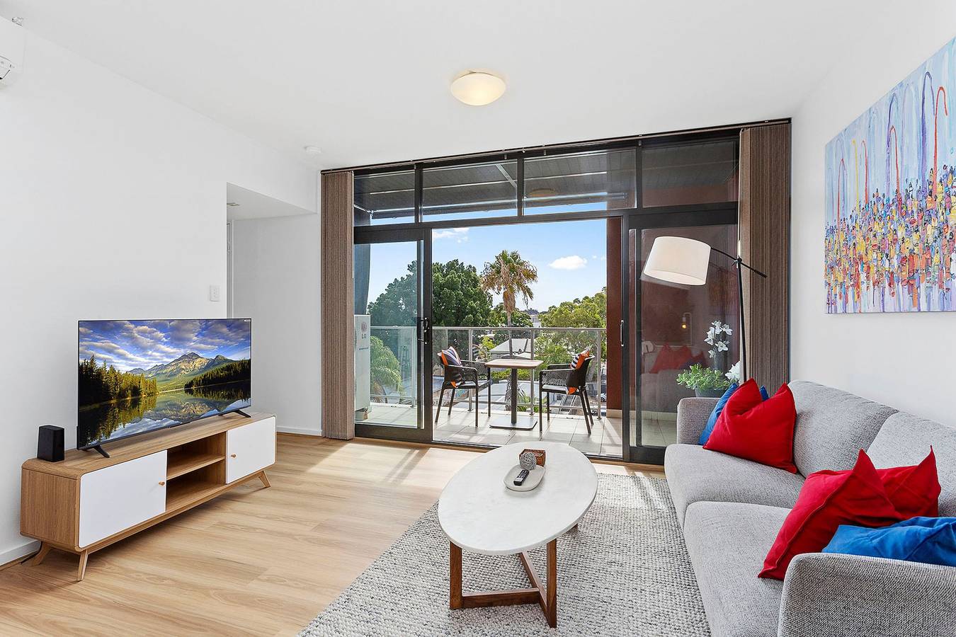 Entire apartment, 1Bdr + Parking on Beaufort Street in Perth, Western Australia