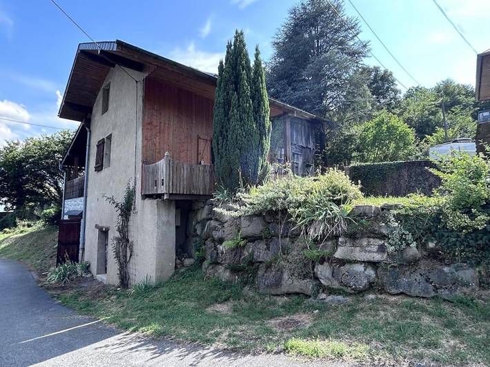 Location de vacances pour 4 personnes, avec Balcon et Terrasse ainsi que Jardin et Vue à Saint-Georges-d'Hurtières