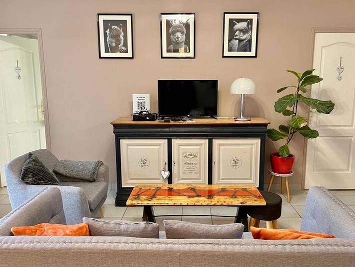 Gîte pour 4 personnes, avec jacuzzi et jardin à La Cerlangue - 3