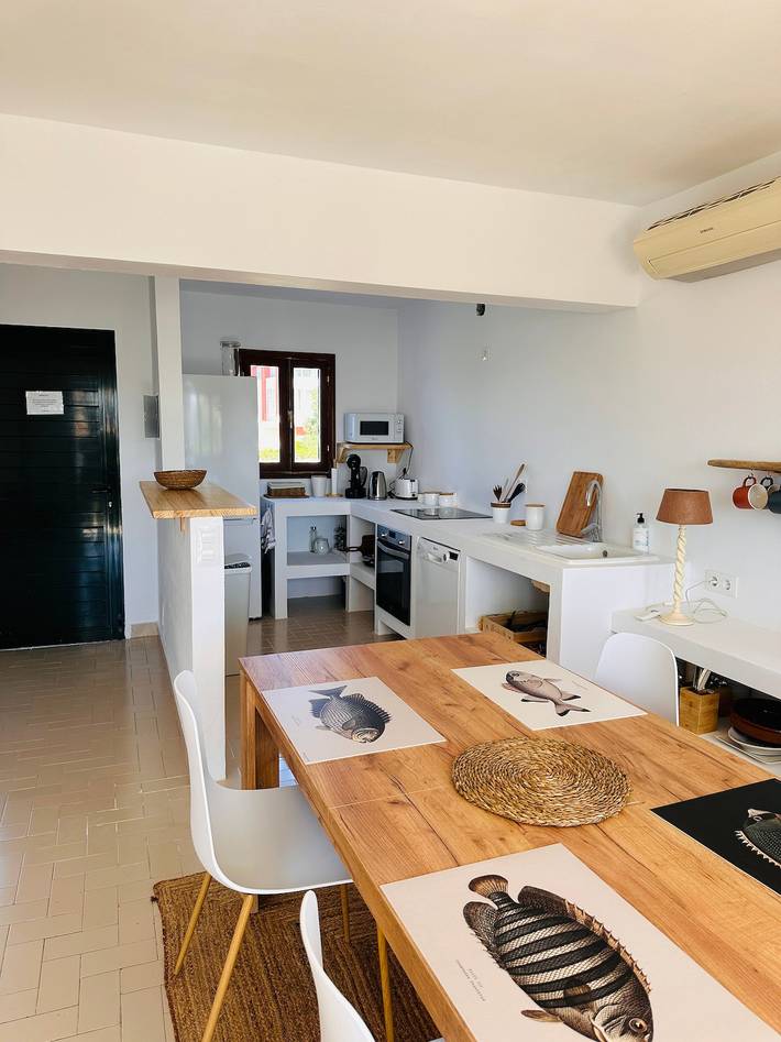 Villa 'Sa Pitxuri' mit Pool, Meerblick, WLAN und Klimaanlage in San Jaime Mediterráneo, Alaior Gemeinde