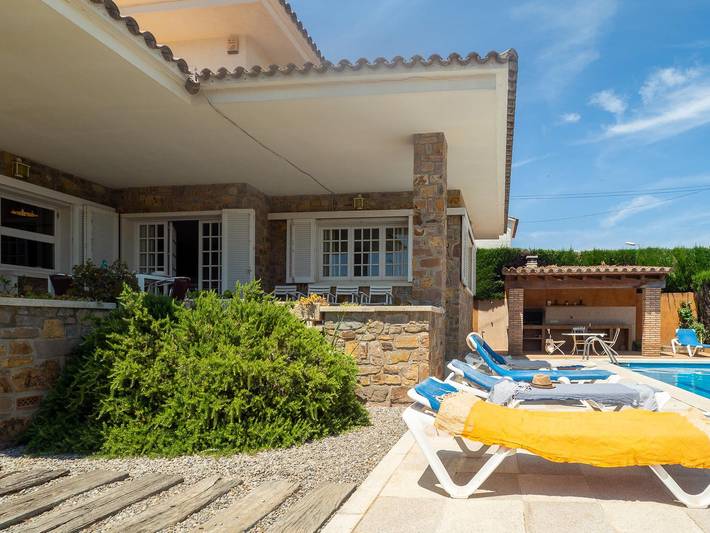 Finca für 8 Personen, mit Garten und Terrasse sowie Ausblick an der Costa Brava - 3