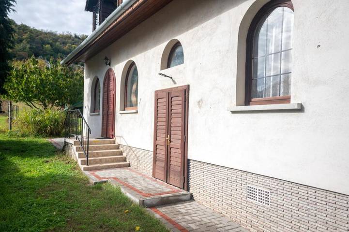 Location de vacances pour 10 personnes, avec vue et jardin à Szigliget - 2