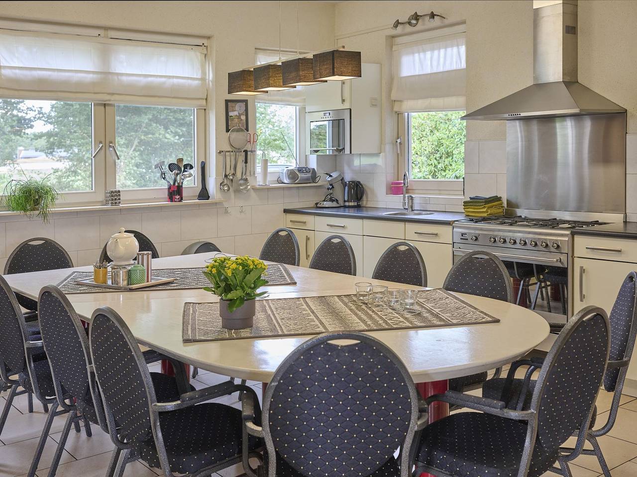 Casa de vacaciones para 13 personas con jardín in Neede, Güeldres