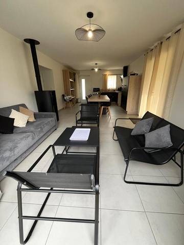 Location de vacances pour 9 personnes, avec jardin et vue à Vendeuvre-du-Poitou