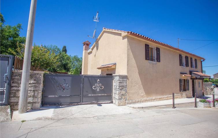 Charmant appartement avec piscine, parking et Wi-Fi près de la pizzeria Capri in Tar (Croatia), Tar-Vabriga