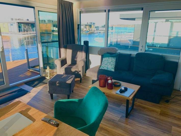 Hausboot für 4 Personen, mit Terrasse und Seeblick, mit Haustier in Sachsen - 3