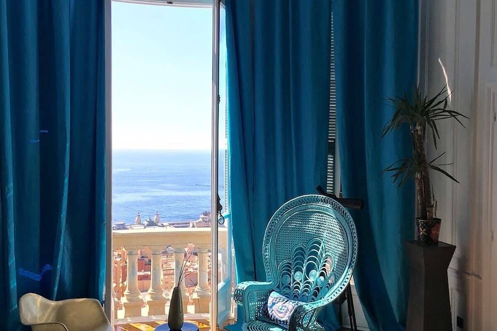 Entire apartment, Luxury Riviera Palace - 180 ° Sea & Monaco view in Beausoleil, Nice region