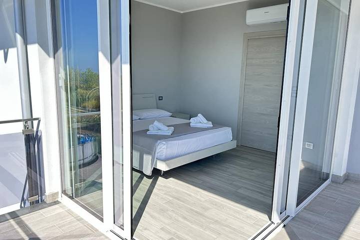 Infinity Dom Villa (Vacation Home) in Zambrone, Province de Vibo Valentia