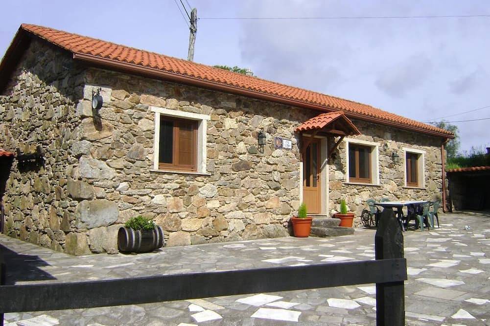 Stone Cottage Mistica in Curtis, Provincia della Coruña