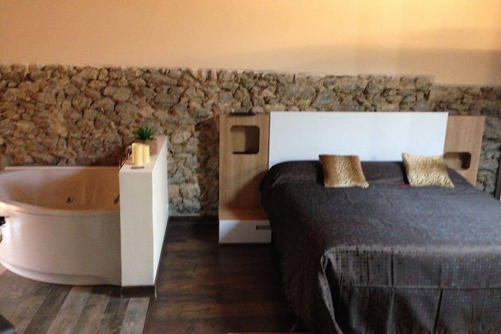 Ganze Wohnung, Modernidad y Tradicion se Fusionan en Este Estudio en Santander in Santander, Kantabrische Küste