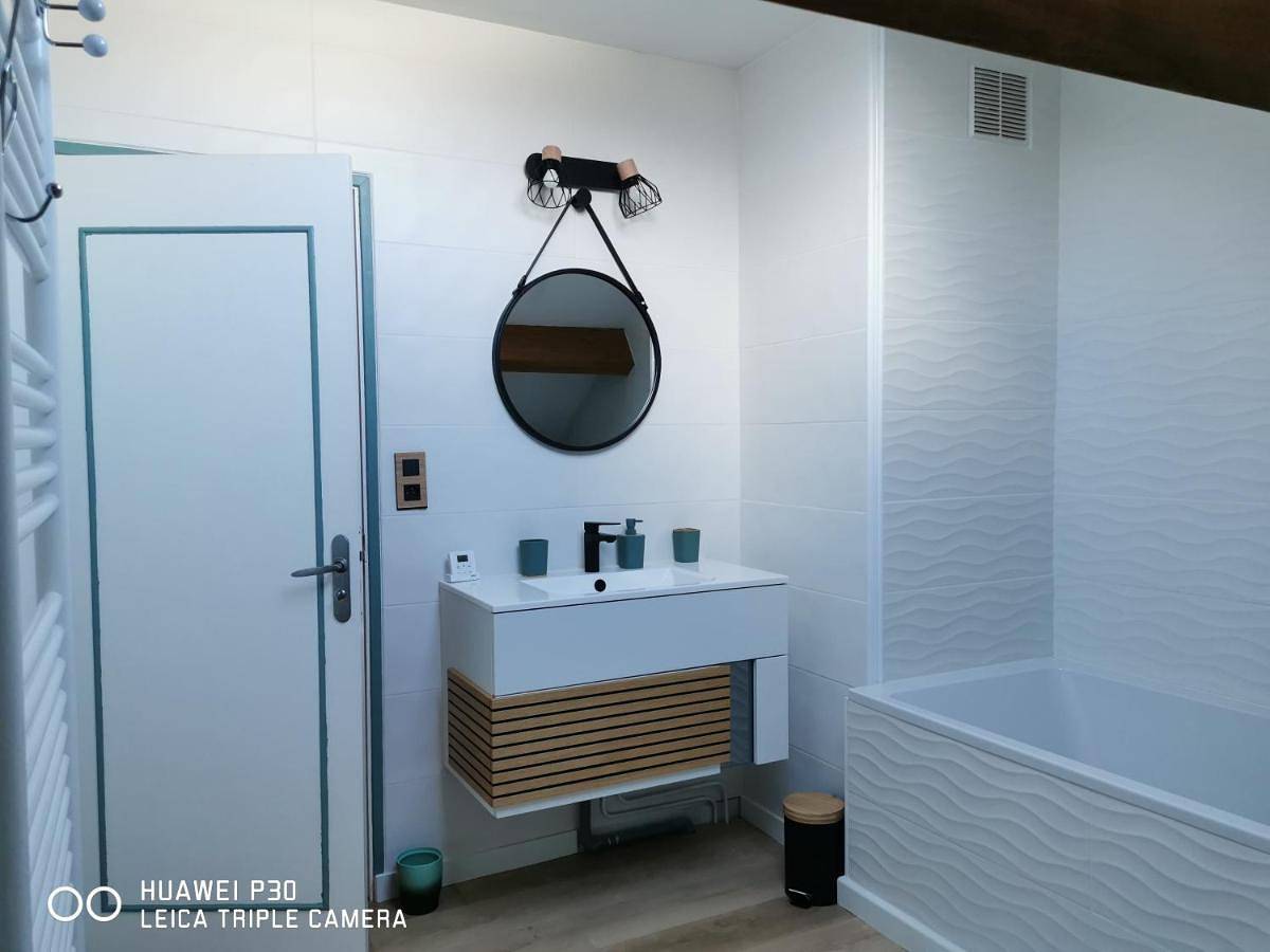 2 chambres privatives avec Sdb proche circuit in Arnage, Sarthe
