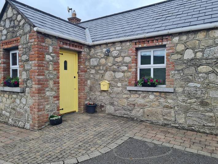Log cabin for 5 people, with Terrace and Garden in County Wicklow