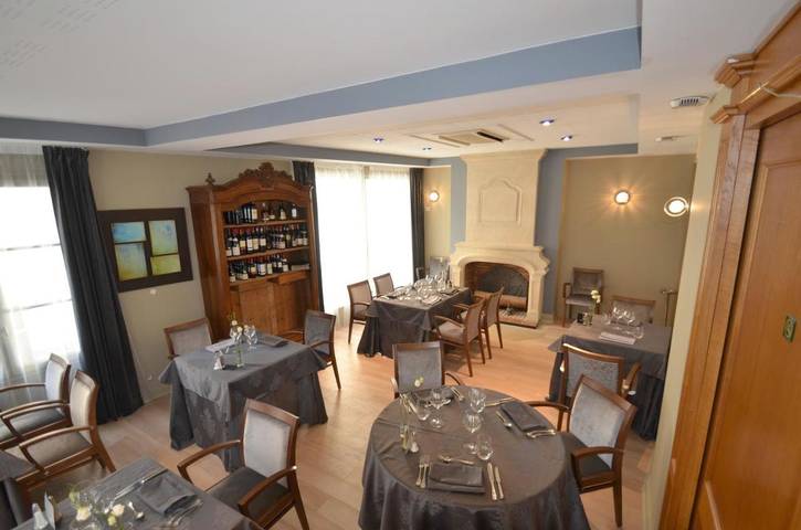 Hôtel pour 4 personnes, avec jardin, animaux acceptés à Vivonne - 2