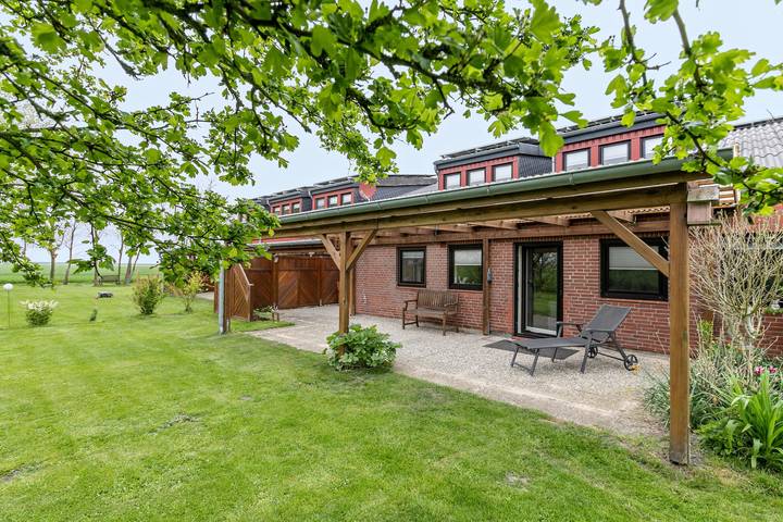 Ganze Wohnung, Ferienwohnung Seehund mit Gemeinschaftsgarten, überdachte Terasse und Wlan in Friedrich-Wilhelm-Lübke-Koog, Nordfriesland