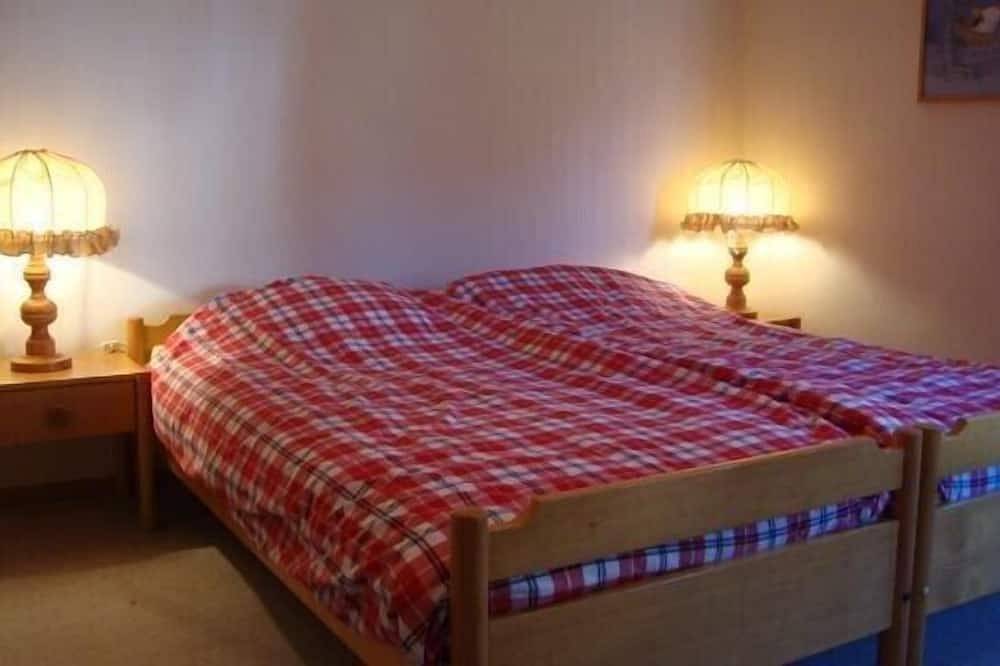 Apartamento entero, Cuarto apartamento de 5 piezas luminoso y espacioso, 3 dormitorios, 2 baños, capacidad para 6 personas in Flims-Dorf, Flims