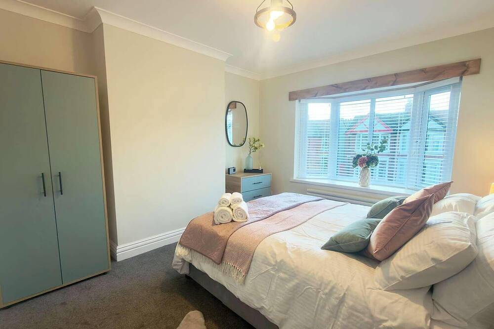 Driftwood Bay - Coastal Escape in Lancashire