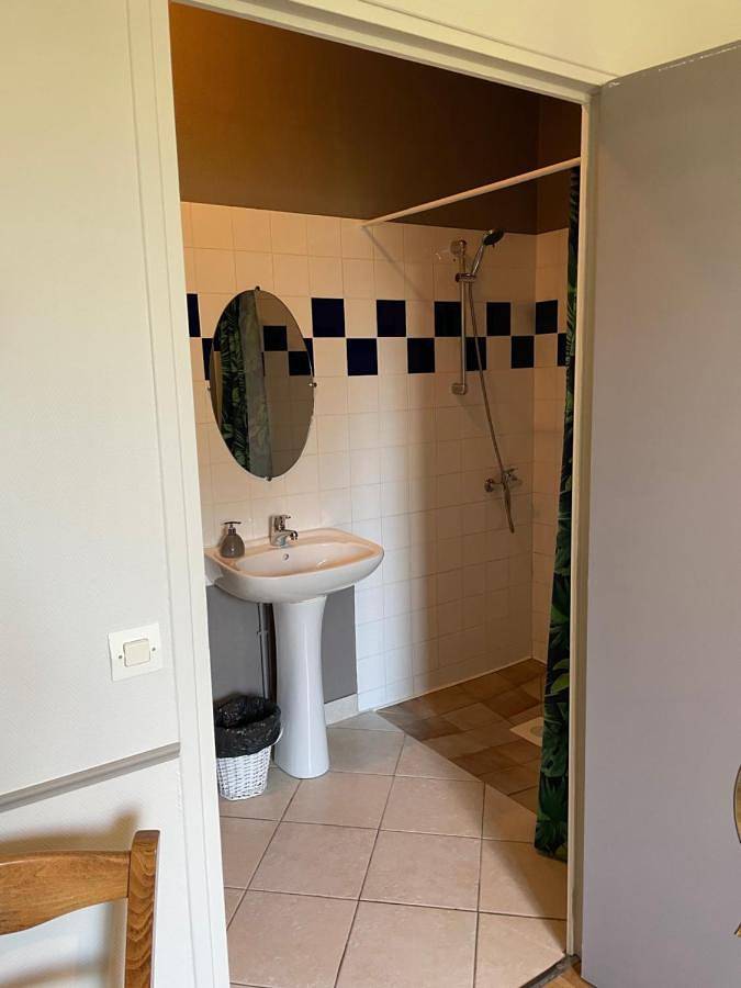 Chambre d’hôte pour 2 personnes, avec vue ainsi que terrasse et jardin à Sailly-Flibeaucourt - 4