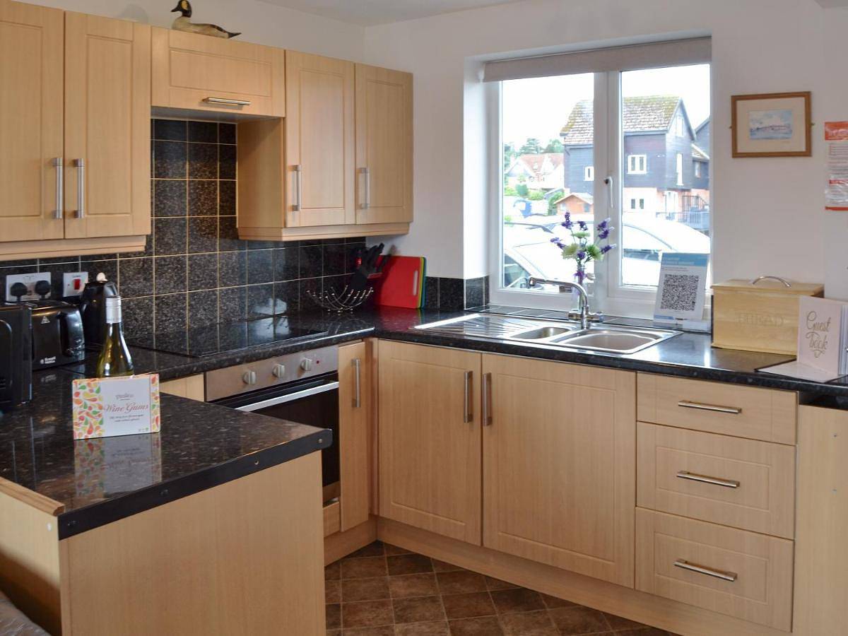 Two-Bedroom Holiday Home in Wroxham, The Broads