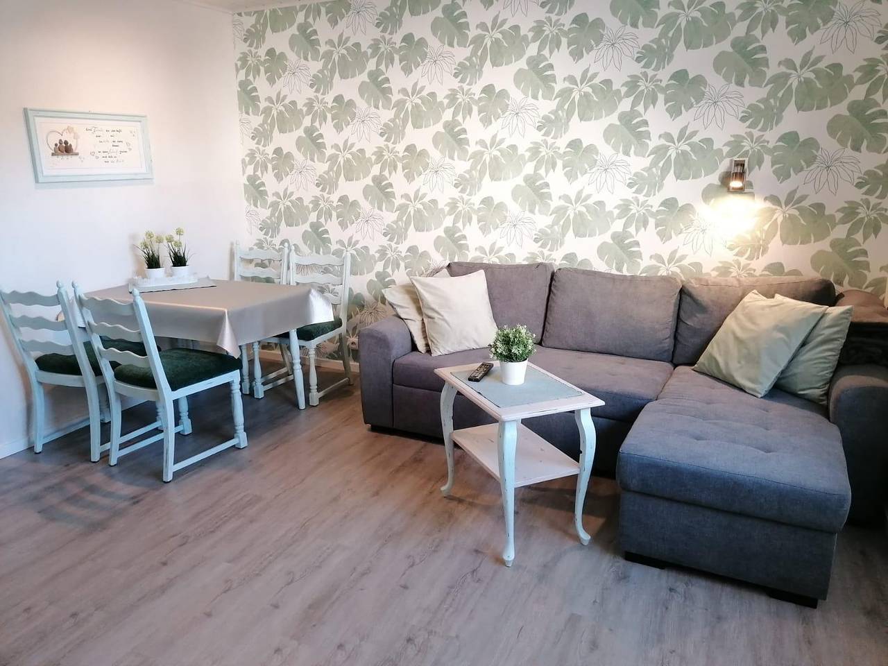 Geheel vakantieappartement, Appartement, douche en bad, Wc, 2 slaapkamers in Palts Bergland