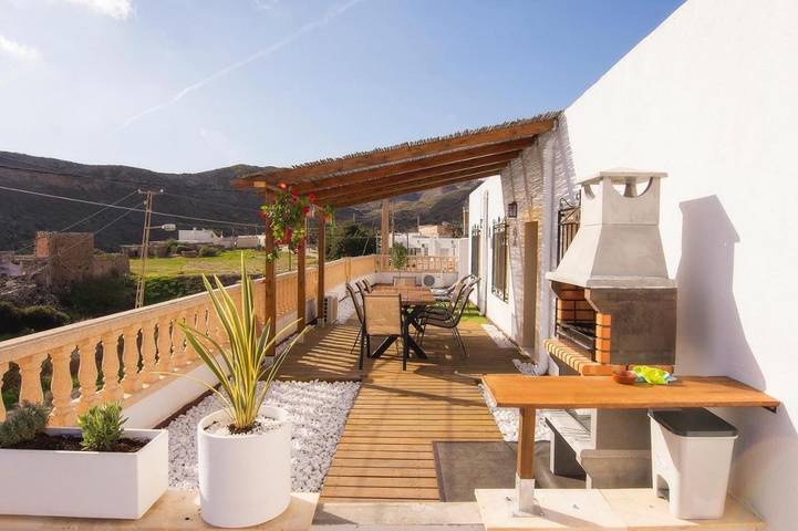 Chalet para 8 personas, con balcón además de vistas y piscina en Cabo de Gata