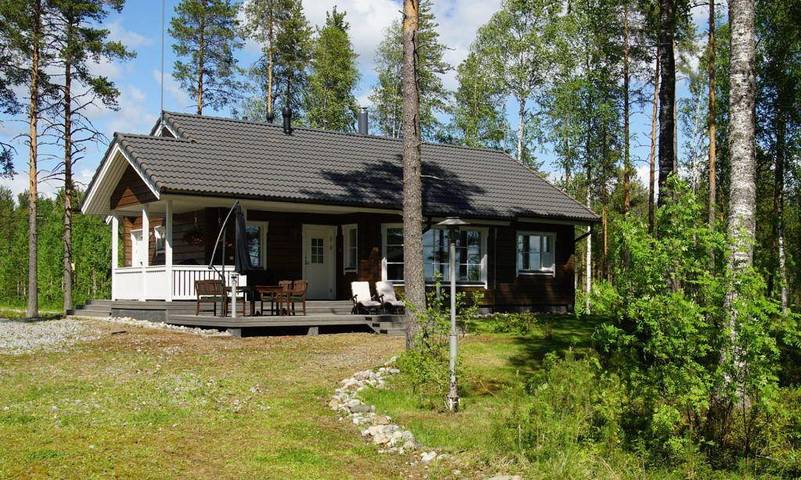 Feriehus for 6 personer, med sauna og utsikt i tillegg til hage, barnevennlig i Finland