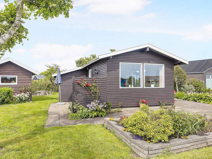 Feriehus for 5 personer, med Terrasse i Sæby